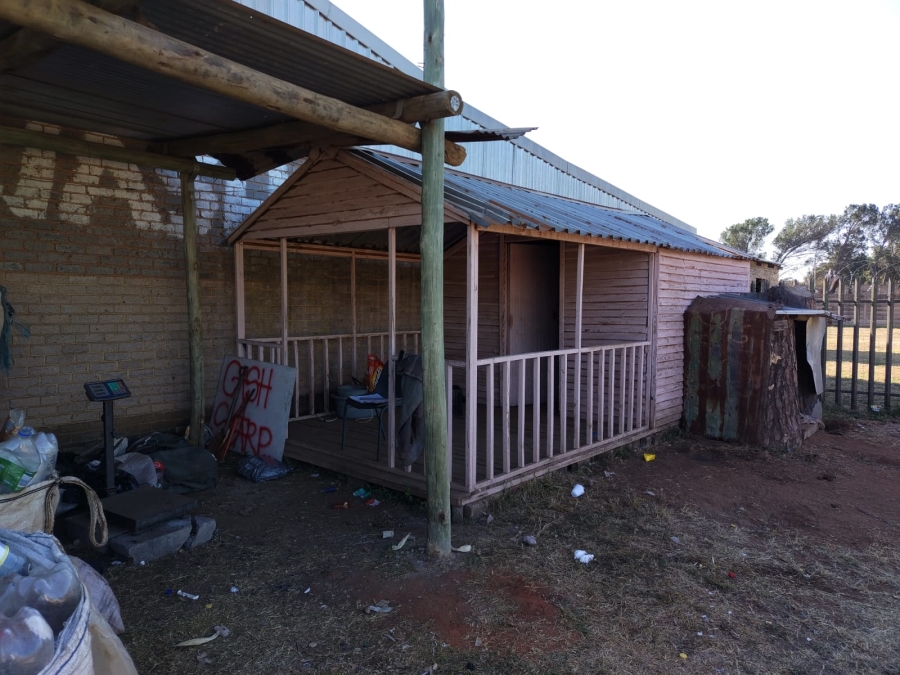 Commercial Property for Sale in Unitas Park Gauteng