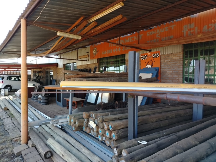 Commercial Property for Sale in Unitas Park Gauteng