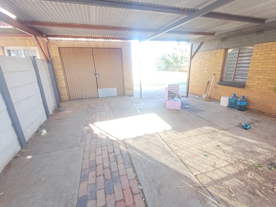 3 Bedroom Property for Sale in Vanderbijlpark Cw 6 Gauteng