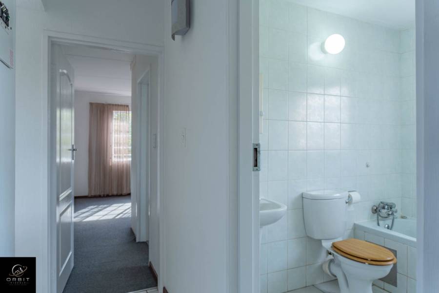 2 Bedroom Property for Sale in Elardus Park Gauteng