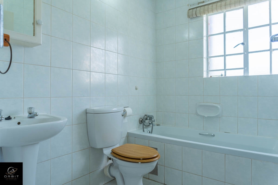 2 Bedroom Property for Sale in Elardus Park Gauteng