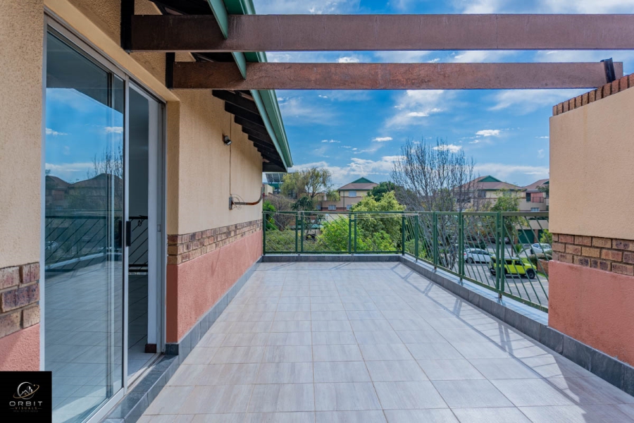 2 Bedroom Property for Sale in Elardus Park Gauteng