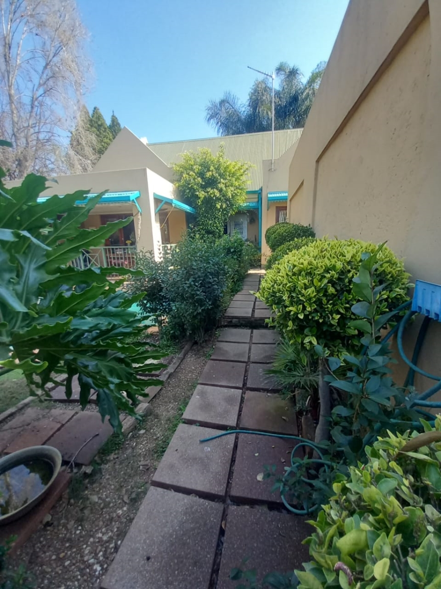 To Let 3 Bedroom Property for Rent in Menlo Park Gauteng