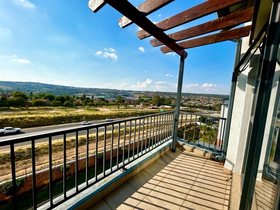 To Let 2 Bedroom Property for Rent in Barbeque Downs Gauteng