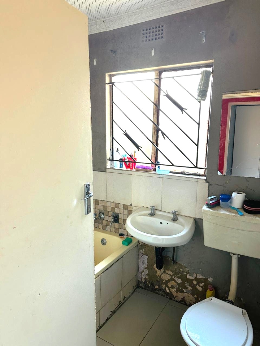 3 Bedroom Property for Sale in Protea Glen Gauteng