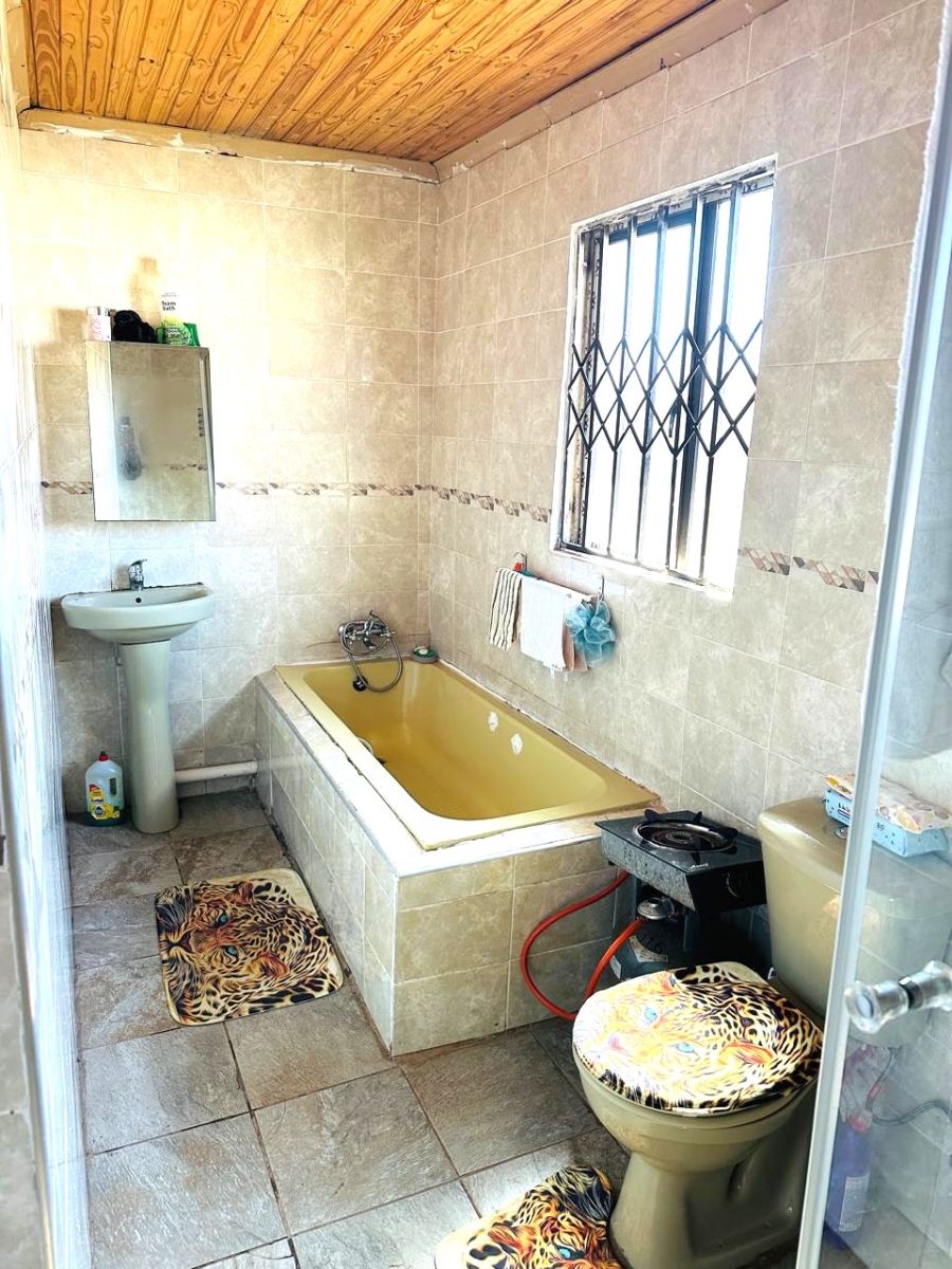 3 Bedroom Property for Sale in Protea Glen Gauteng