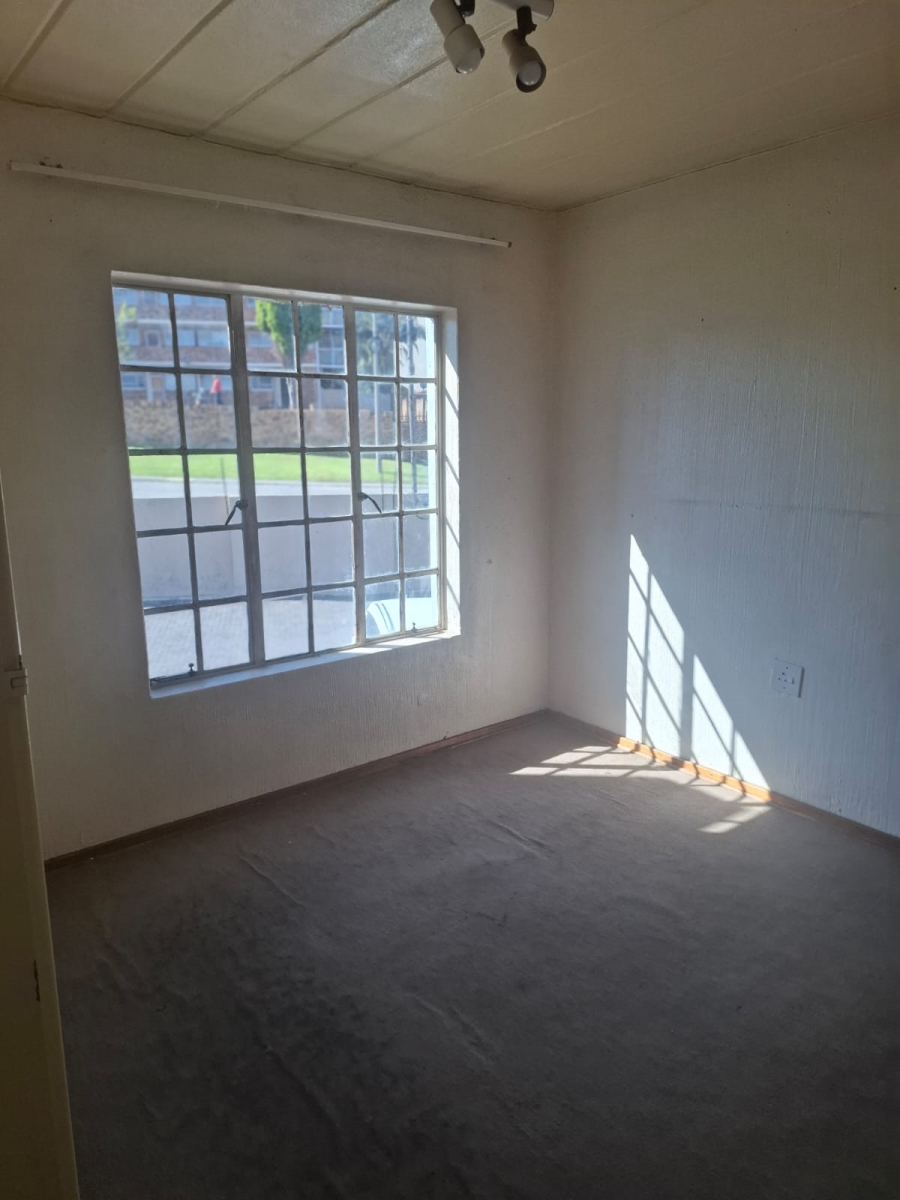 2 Bedroom Property for Sale in Horison Gauteng