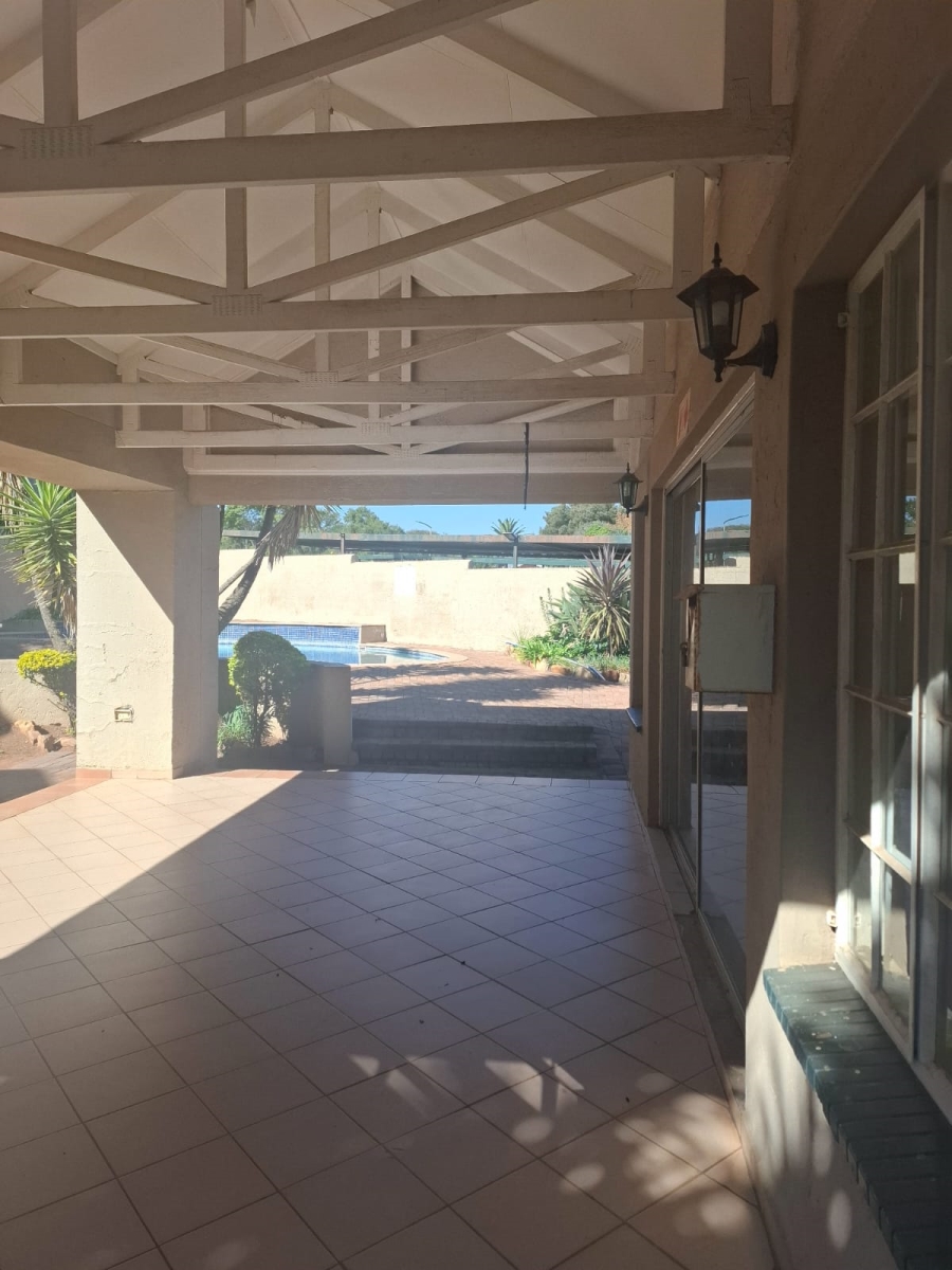 2 Bedroom Property for Sale in Horison Gauteng