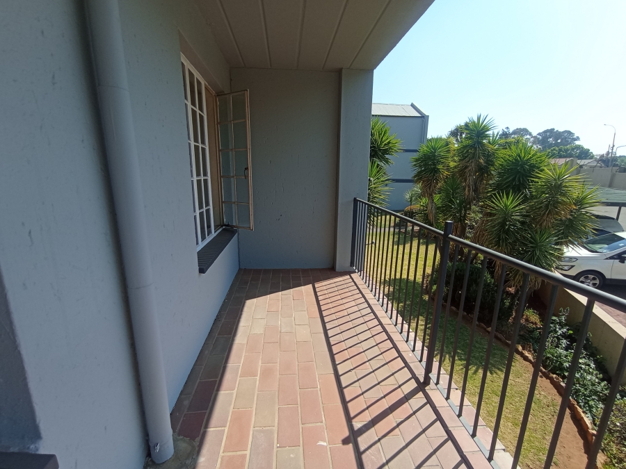 2 Bedroom Property for Sale in Horison Gauteng