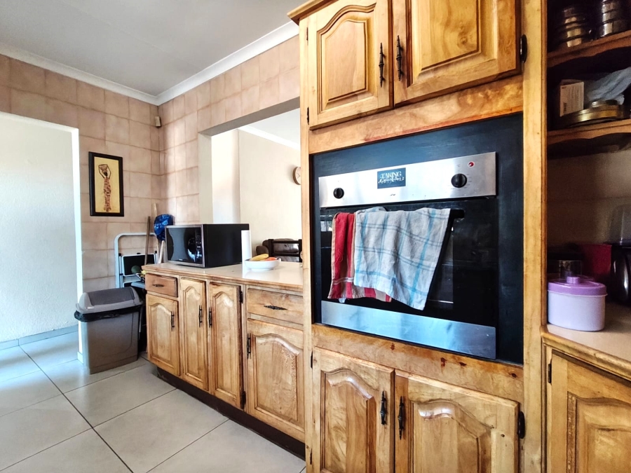 3 Bedroom Property for Sale in New Redruth Gauteng