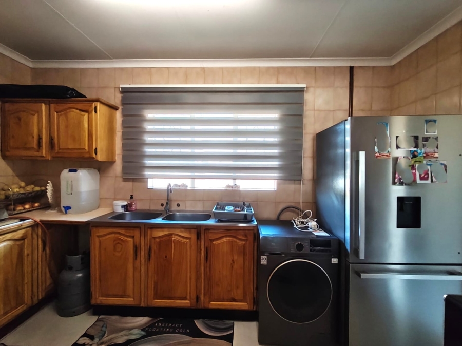 3 Bedroom Property for Sale in New Redruth Gauteng