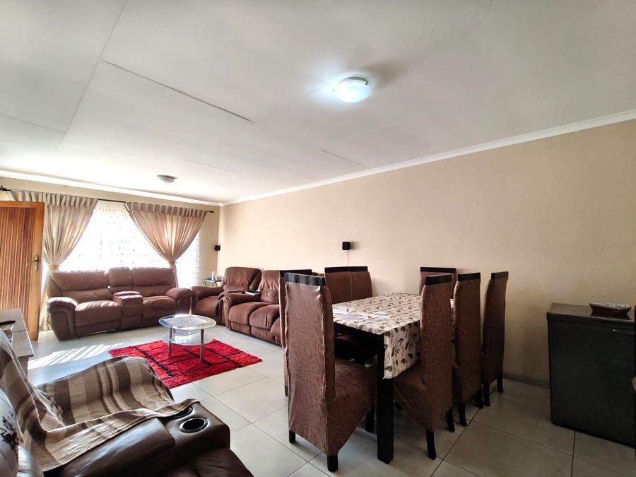 3 Bedroom Property for Sale in New Redruth Gauteng