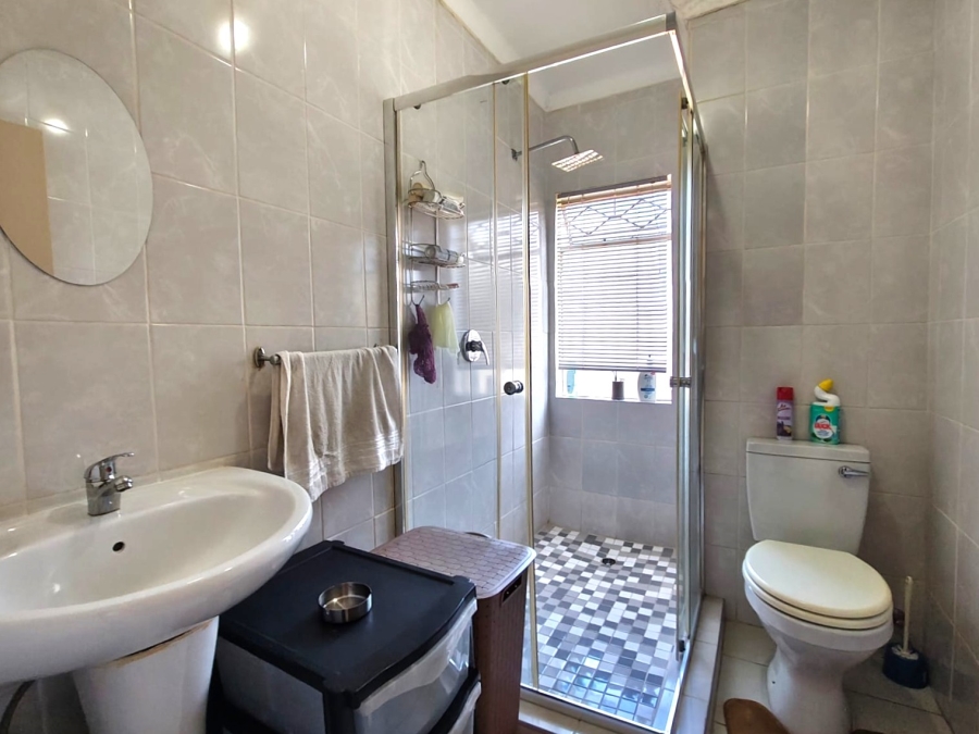 3 Bedroom Property for Sale in New Redruth Gauteng