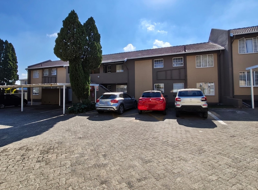 2 Bedroom Property for Sale in Verwoerdpark Gauteng