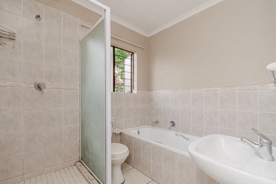 2 Bedroom Property for Sale in Northgate Gauteng