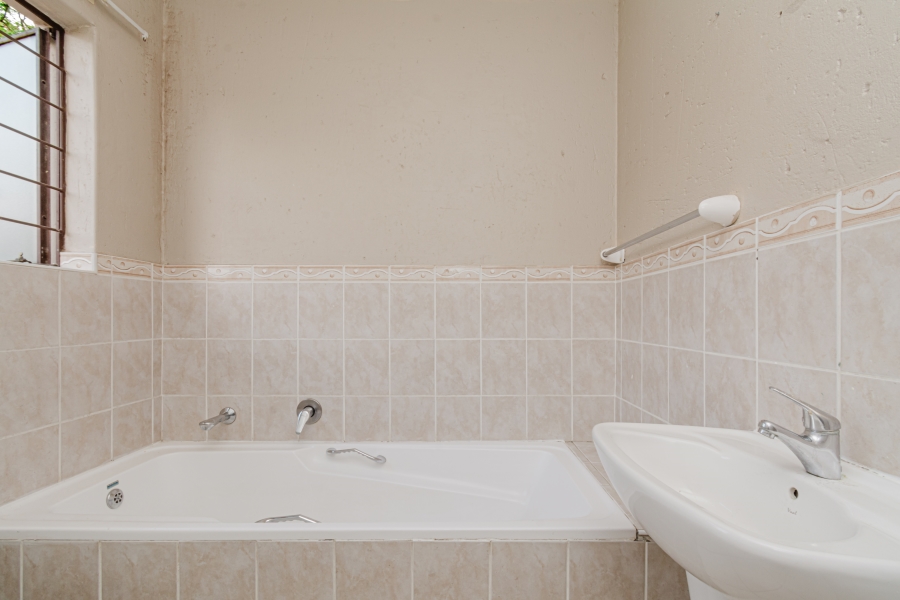 2 Bedroom Property for Sale in Northgate Gauteng
