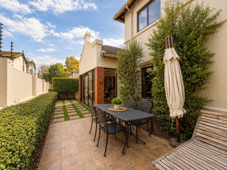 3 Bedroom Property for Sale in Lonehill Gauteng