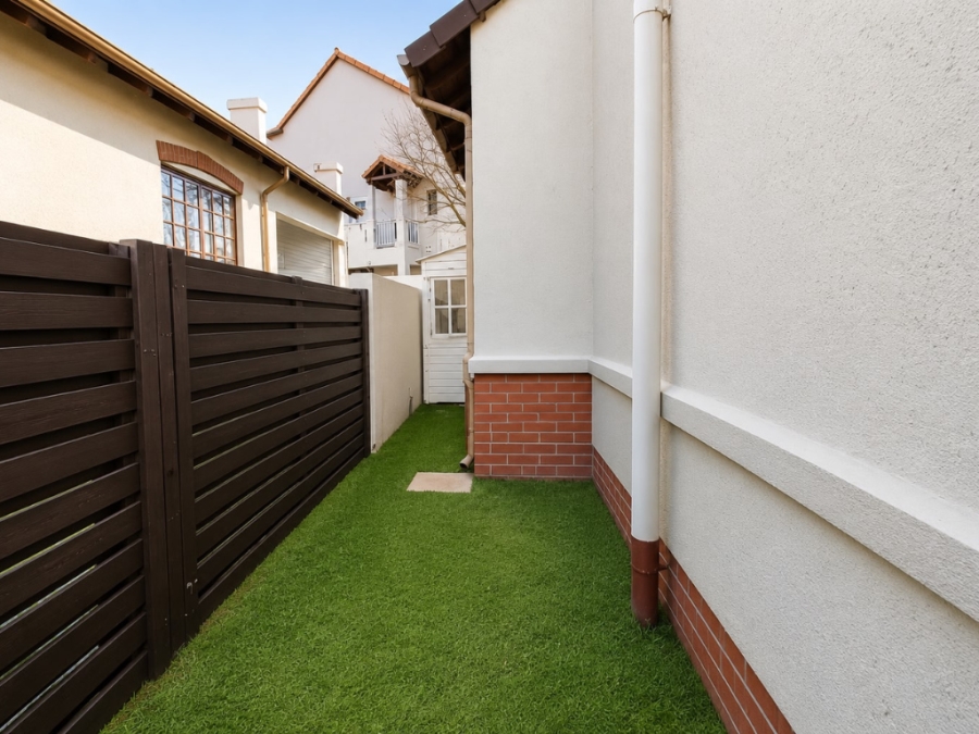 3 Bedroom Property for Sale in Lonehill Gauteng