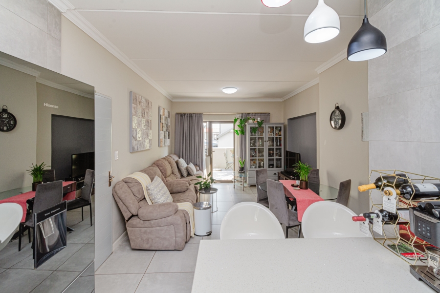 2 Bedroom Property for Sale in Broadacres Gauteng