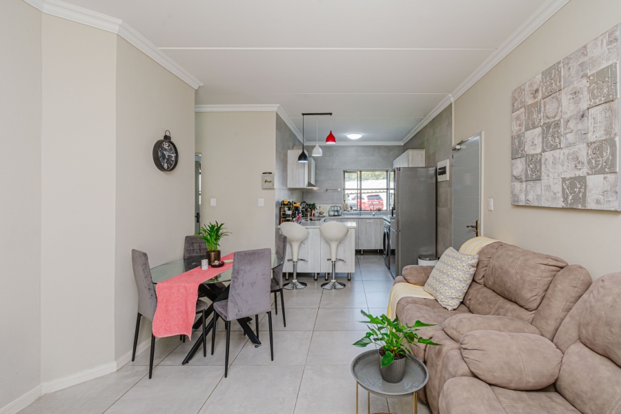 2 Bedroom Property for Sale in Broadacres Gauteng