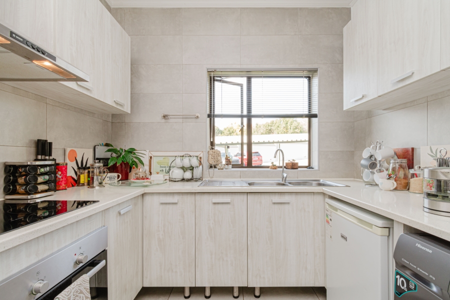 2 Bedroom Property for Sale in Broadacres Gauteng