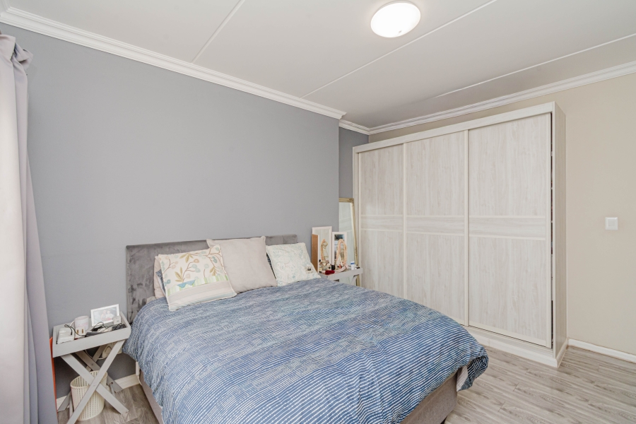 2 Bedroom Property for Sale in Broadacres Gauteng
