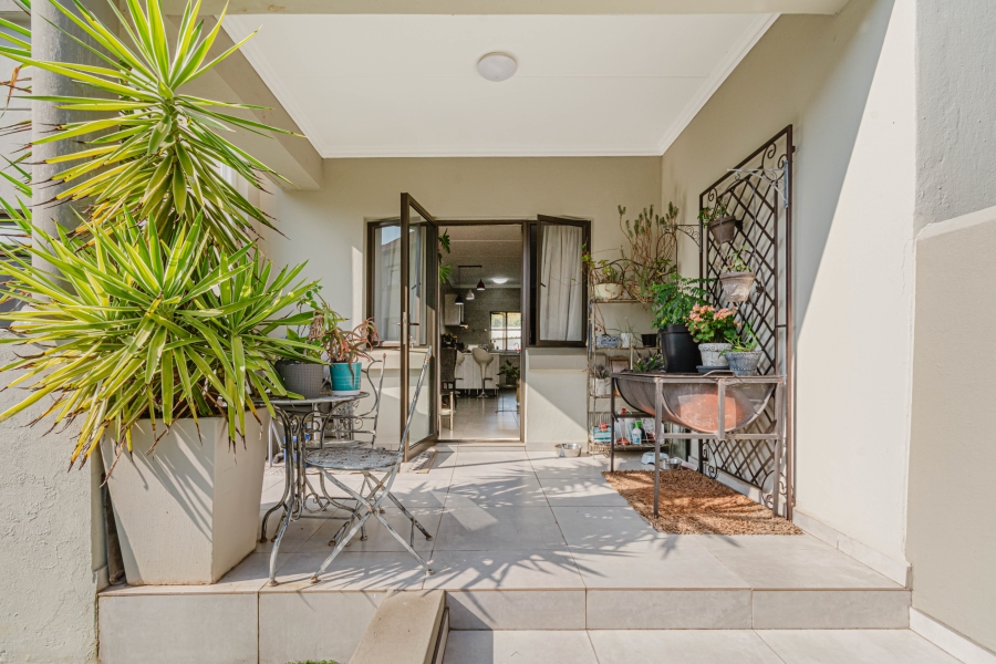 2 Bedroom Property for Sale in Broadacres Gauteng