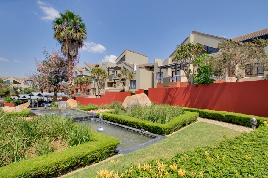 To Let 1 Bedroom Property for Rent in Pineslopes Gauteng