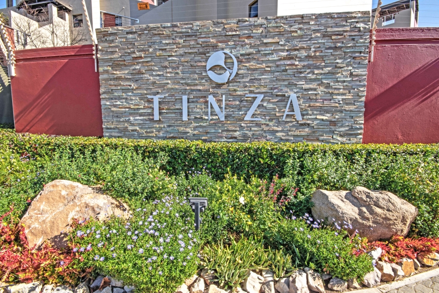 To Let 1 Bedroom Property for Rent in Pineslopes Gauteng