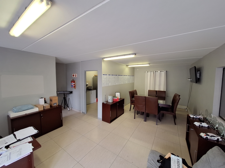 To Let Commercial Property for Rent in Princess A H Gauteng