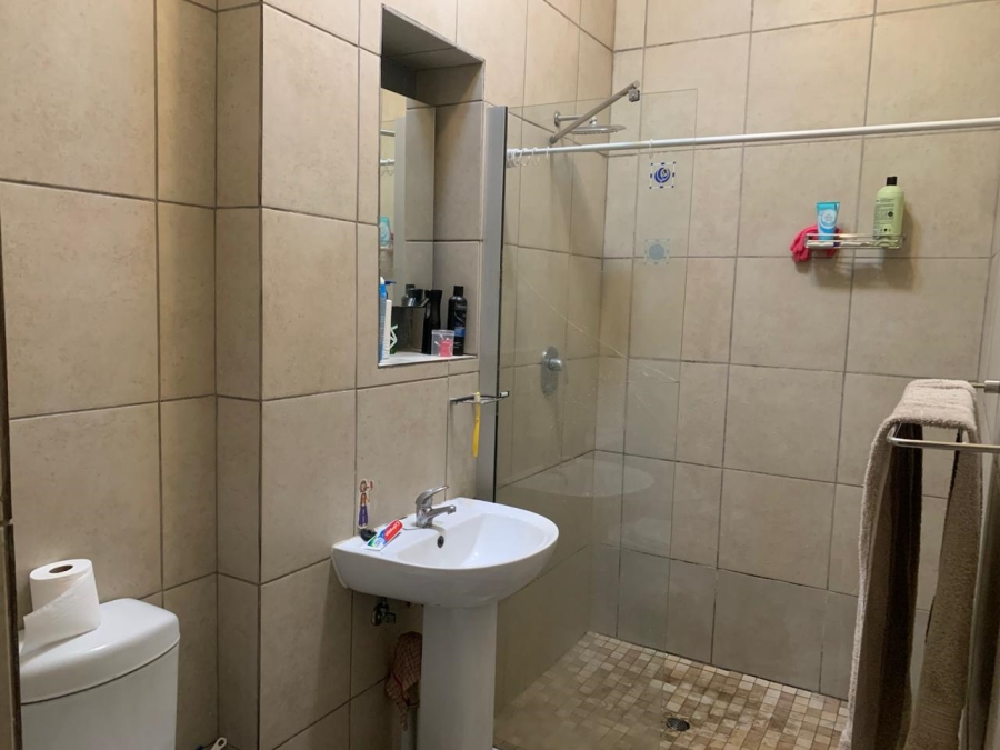 To Let 1 Bedroom Property for Rent in Auckland Park Gauteng