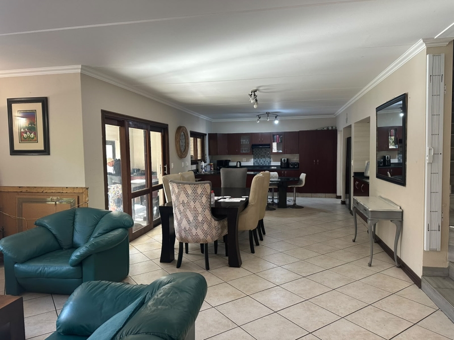 3 Bedroom Property for Sale in Glenvista Gauteng