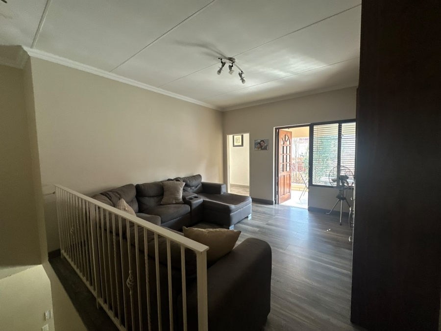 3 Bedroom Property for Sale in Glenvista Gauteng