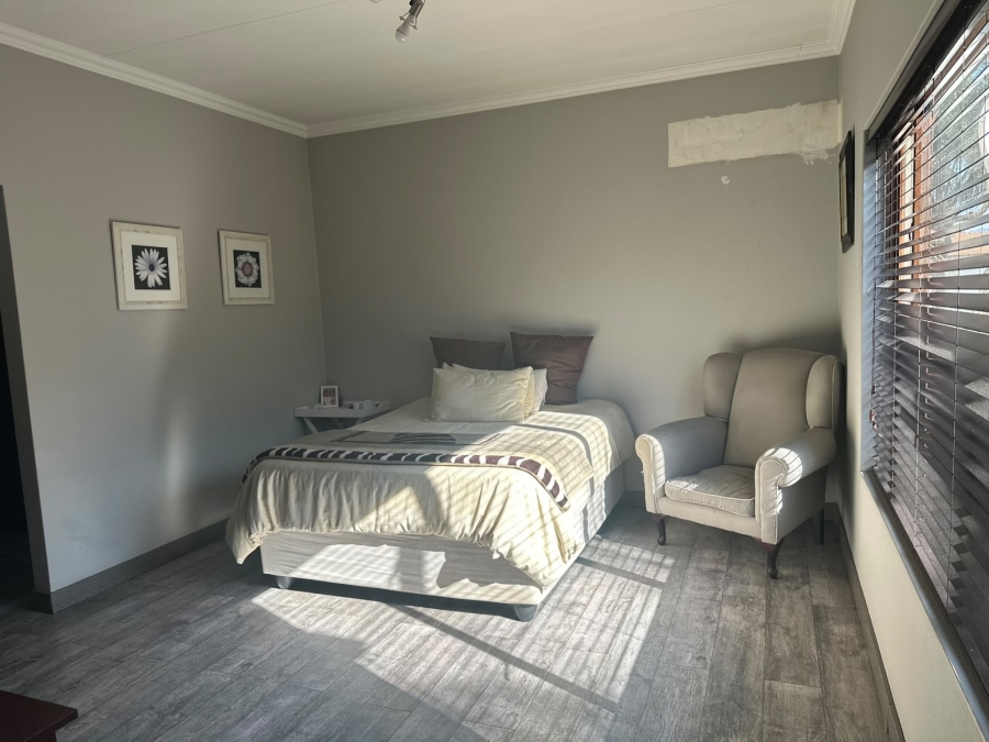 3 Bedroom Property for Sale in Glenvista Gauteng
