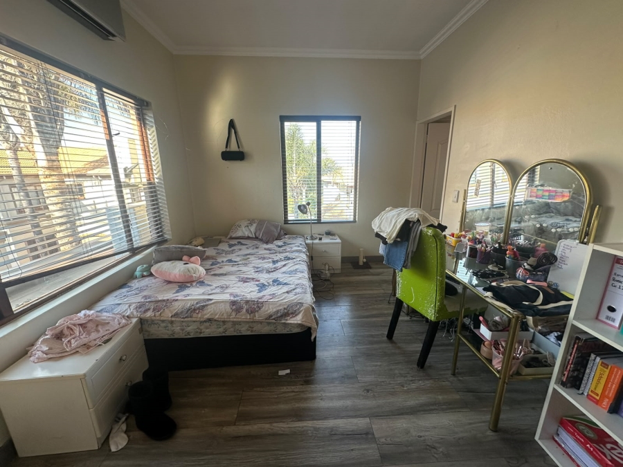 3 Bedroom Property for Sale in Glenvista Gauteng