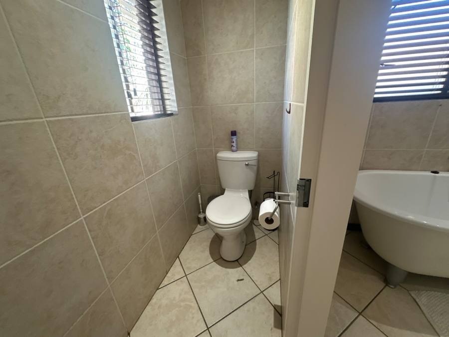 3 Bedroom Property for Sale in Glenvista Gauteng