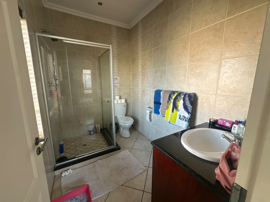 3 Bedroom Property for Sale in Glenvista Gauteng