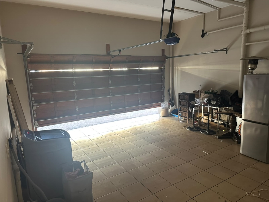 3 Bedroom Property for Sale in Glenvista Gauteng