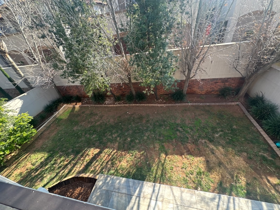 3 Bedroom Property for Sale in Glenvista Gauteng