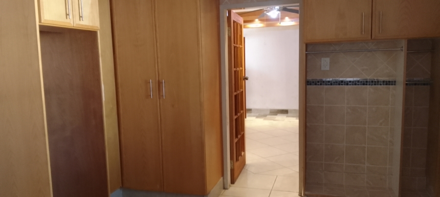 3 Bedroom Property for Sale in Greenhills Gauteng