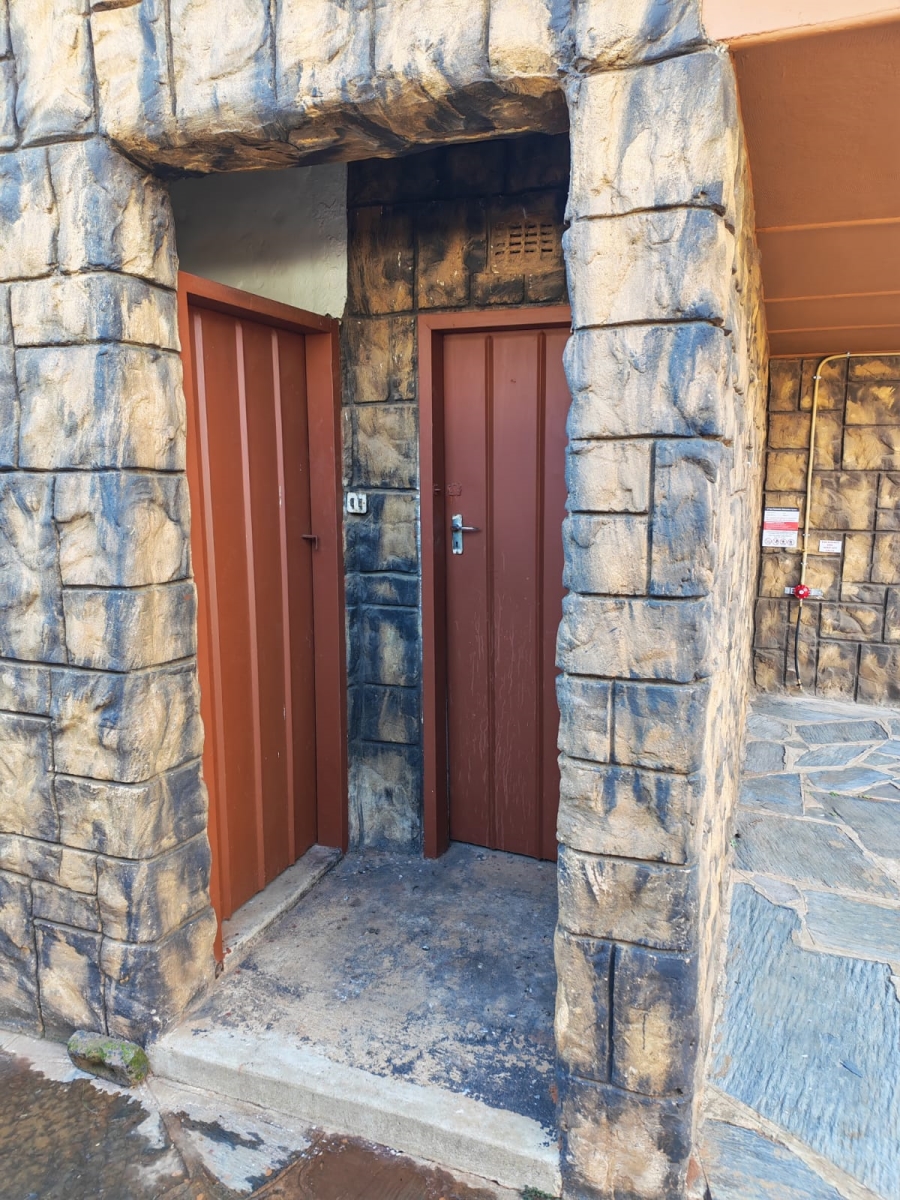 3 Bedroom Property for Sale in Greenhills Gauteng