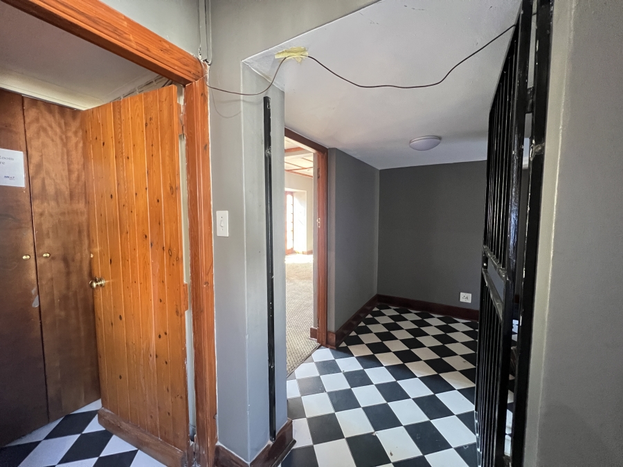 To Let Commercial Property for Rent in Parktown Gauteng
