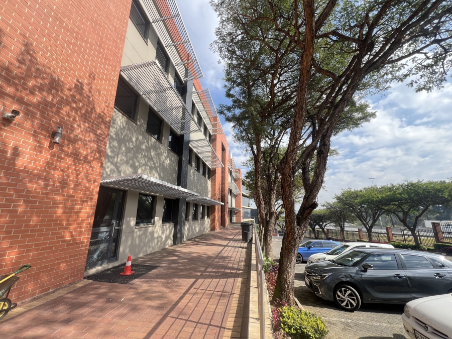 To Let Commercial Property for Rent in Woodmead Gauteng