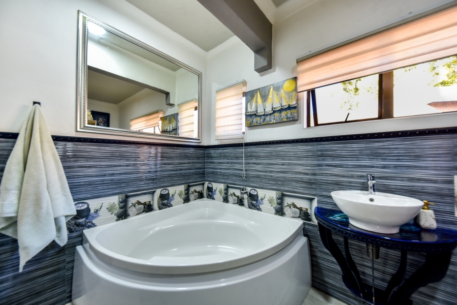 4 Bedroom Property for Sale in Doringkloof Gauteng