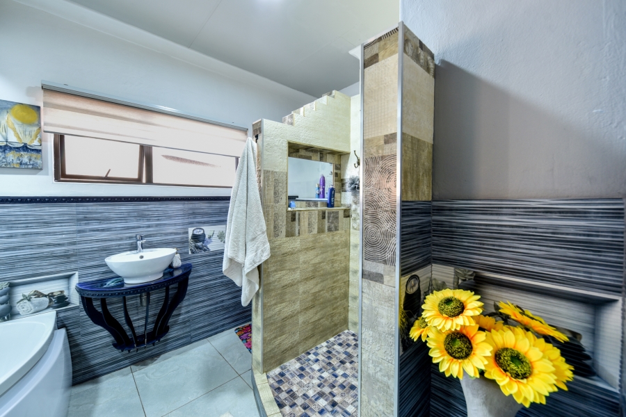 4 Bedroom Property for Sale in Doringkloof Gauteng