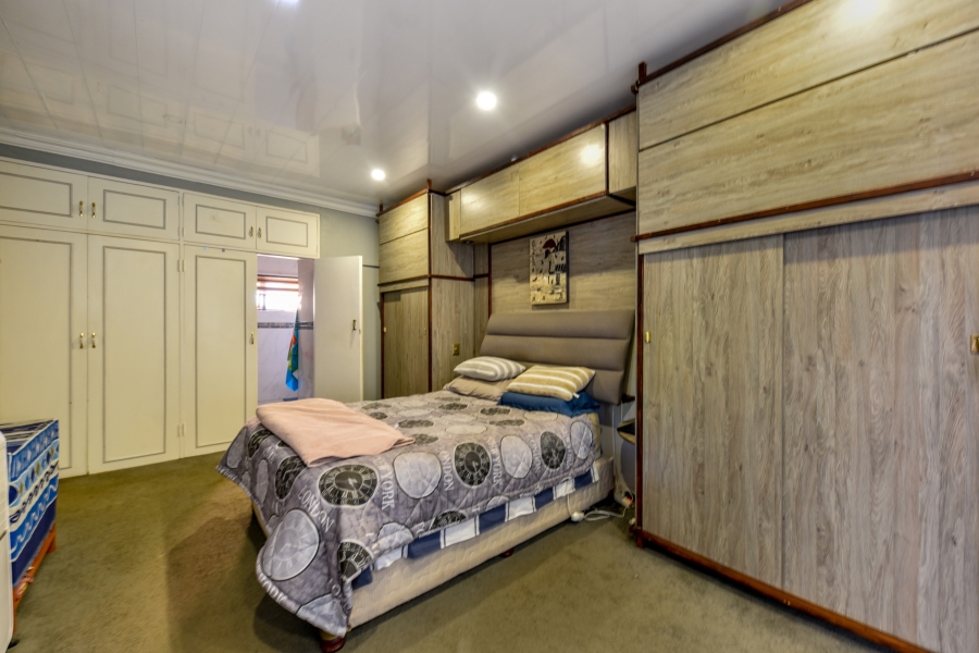 4 Bedroom Property for Sale in Doringkloof Gauteng