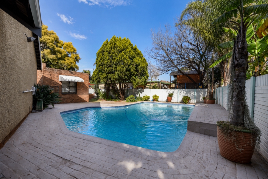 4 Bedroom Property for Sale in Doringkloof Gauteng