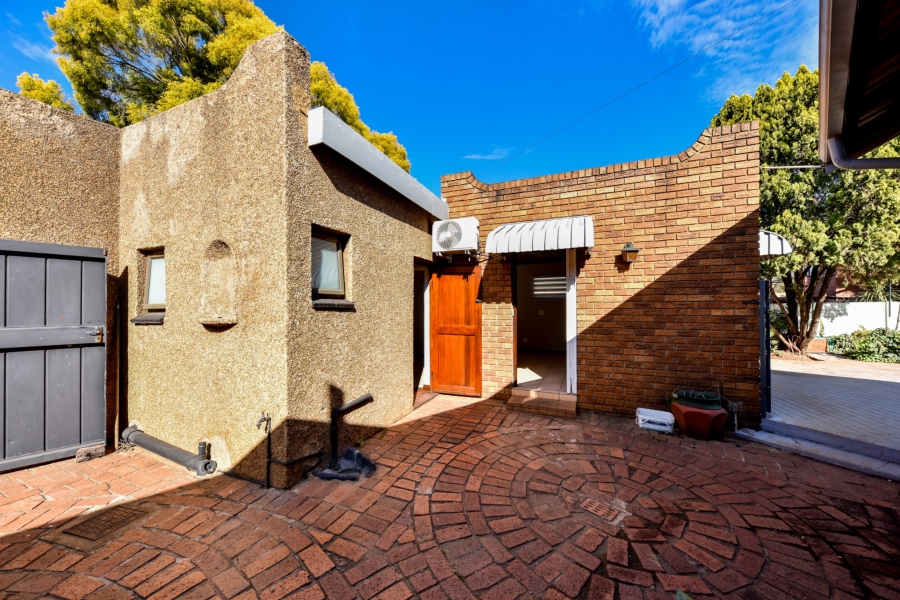 4 Bedroom Property for Sale in Doringkloof Gauteng