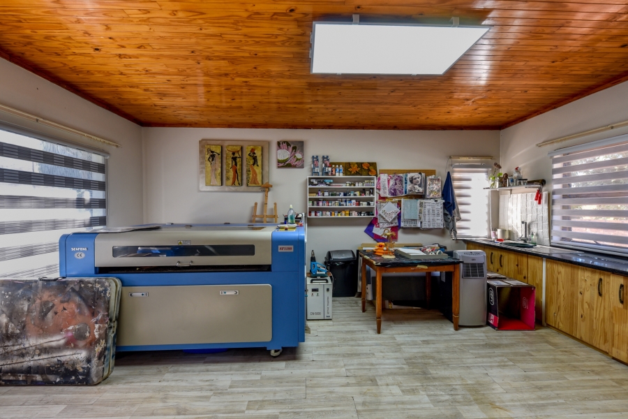 4 Bedroom Property for Sale in Doringkloof Gauteng