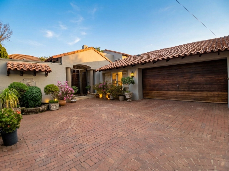 9 Bedroom Property for Sale in Waterkloof Gauteng